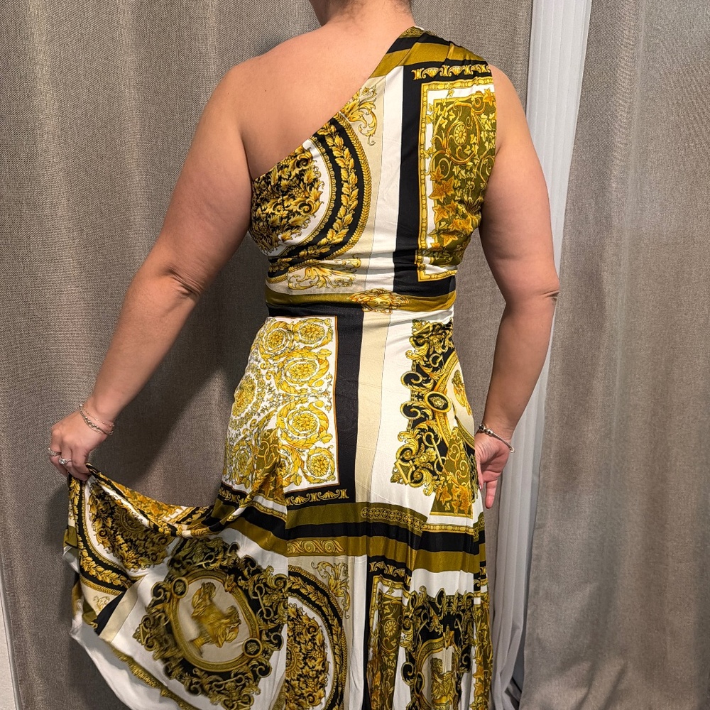 Versace Woman’s Rodeo Queen Print Sleeveless Dress